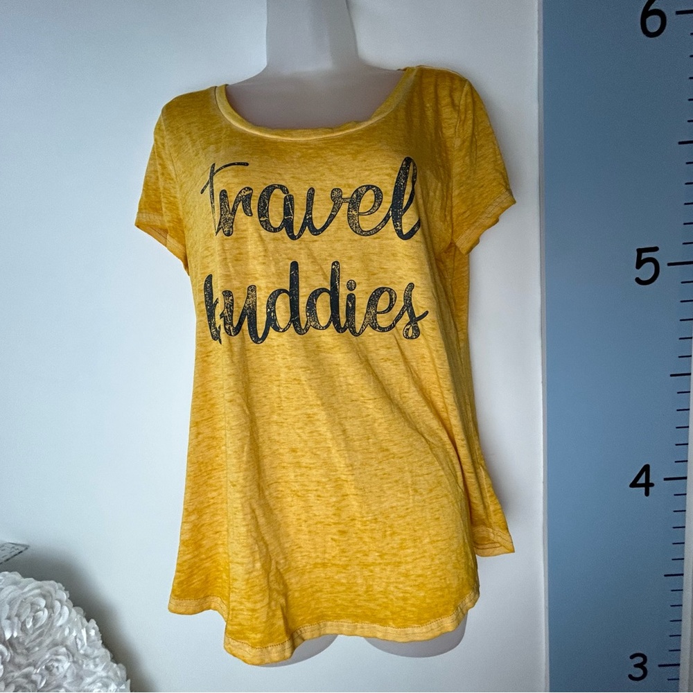 Maurices Yellow‎ T-shirt "Travel Buddies" Scoop Neck Medium Women's